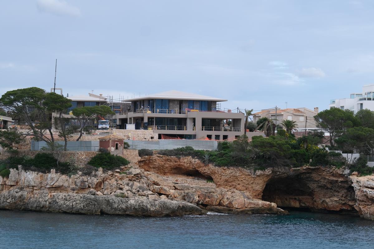 Las fotos de la nueva casa de Rafa Nadal y Mery Perelló, con la Cova des Correo abajo