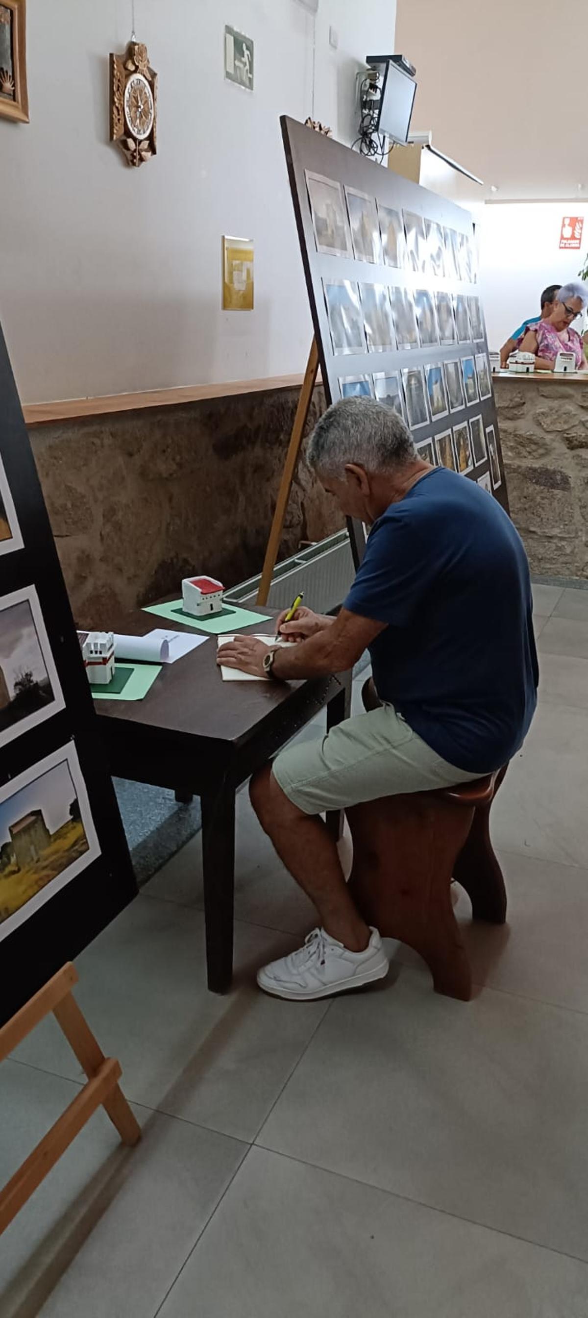 GALERÍA | Exposición sobre palomares de Fermoselle