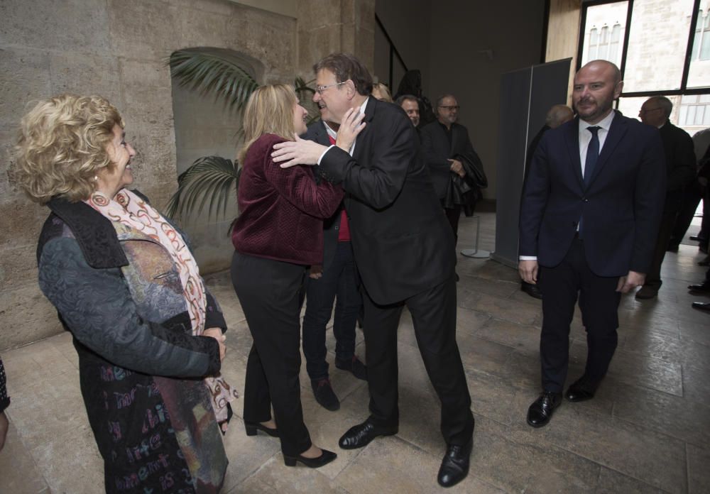 Exposición "40 años de ayuntamientos democráticos" en la Diputación de València