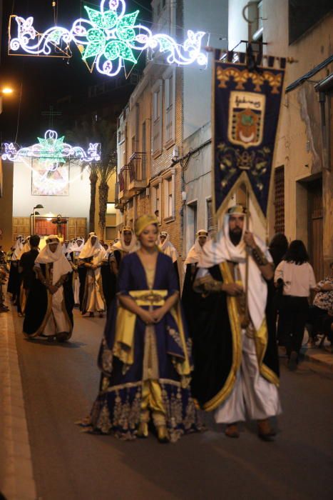 Procesión y embajada en Crevillent