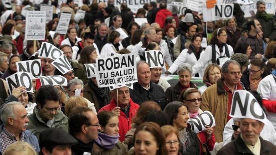 Manifestación en favor de la sanidad pública en Madrid. / efe