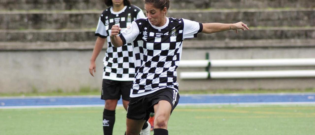 Joana Montouto, durante un partido con el Boavista. // FdV