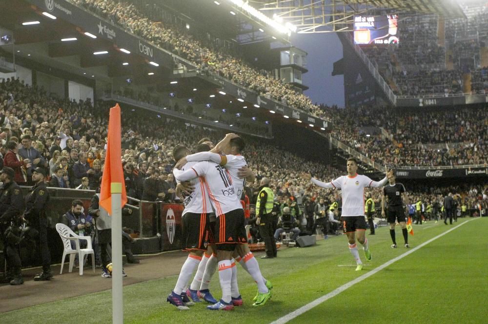 Las mejores imágenes del Valencia - Real Madrid