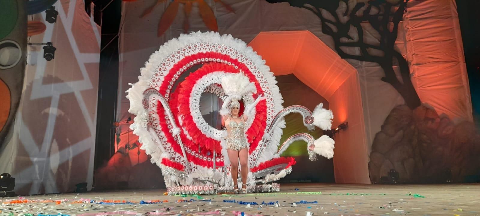 Carnaval de Vinaròs 2023: Los espectaculares trajes de las 30 reinas y el rey