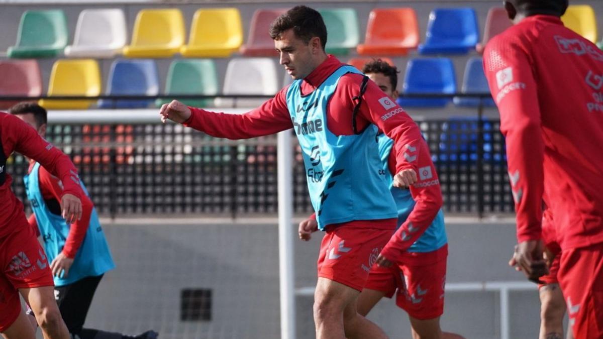 Pablo Haro en un entrenamiento del Real Murcia. | PRENSA REAL MURCIA