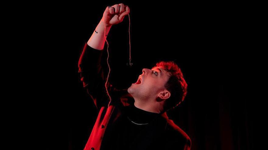 Marcos Waldemar, ilusionista gallego: «Si conseguía hacer desaparecer y aparecer los olores de forma práctica, podía crear experiencias que la gente recordase»