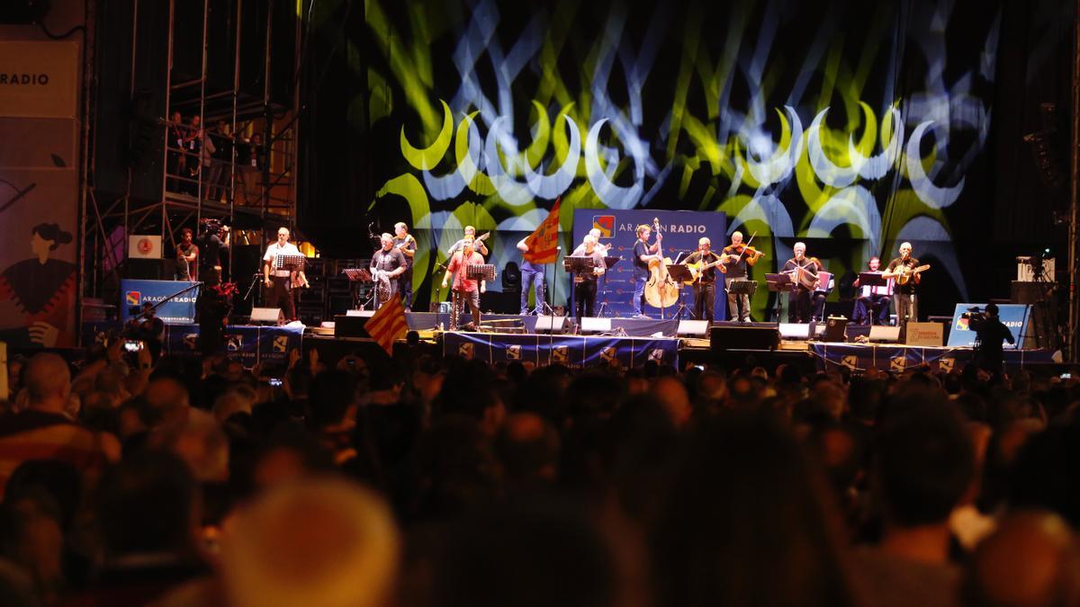 La Ronda de Boltaña solía protagonizar conciertos multitudinarios en las Fiestas del Pilar de Zaragoza, como este de 2019.