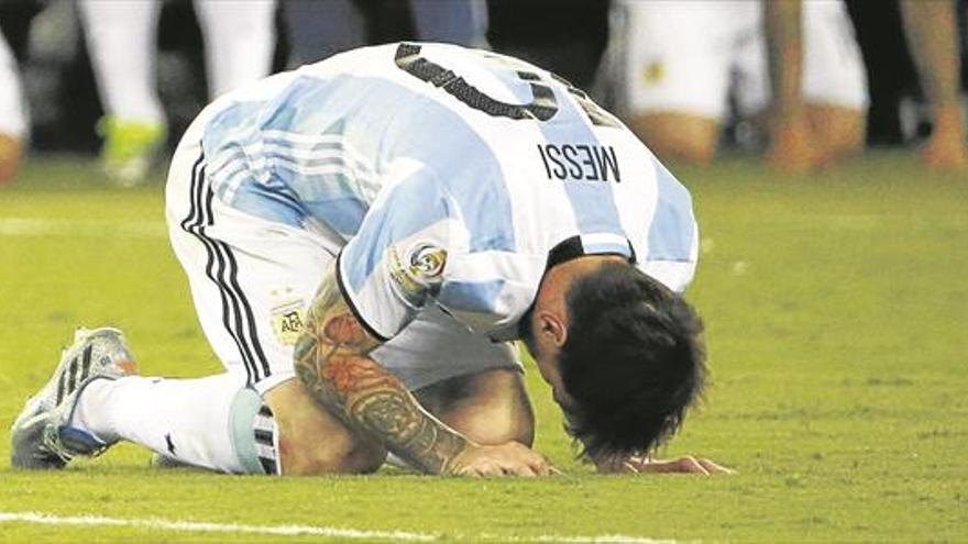 Leo Messi arroja la toalla