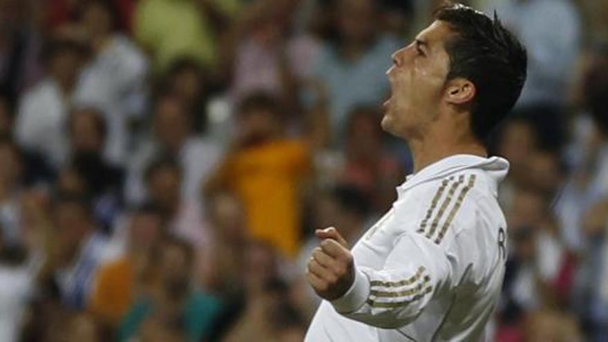 Cristiano Ronaldo celebra uno de sus goles al Rayo.