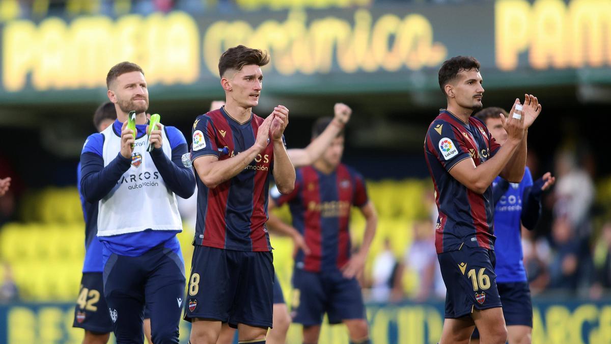 El Levante agradeció a los desplazados el apoyo durante el partido.