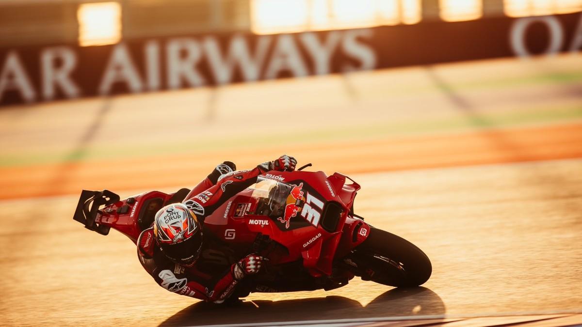 Pedro Acosta, durante los test de Qatar