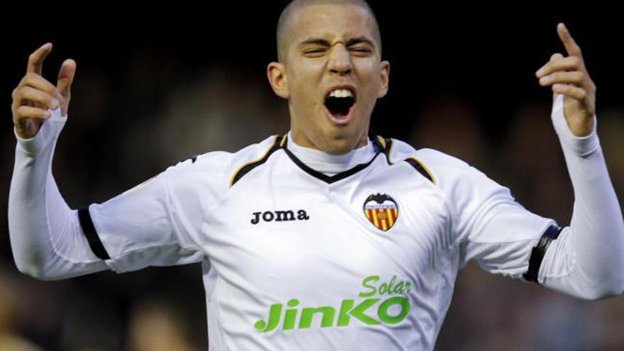 Feghouli celebrando un gol