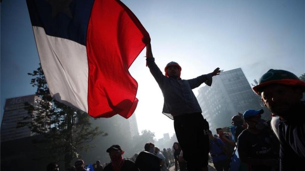 chile-bandera-protestas