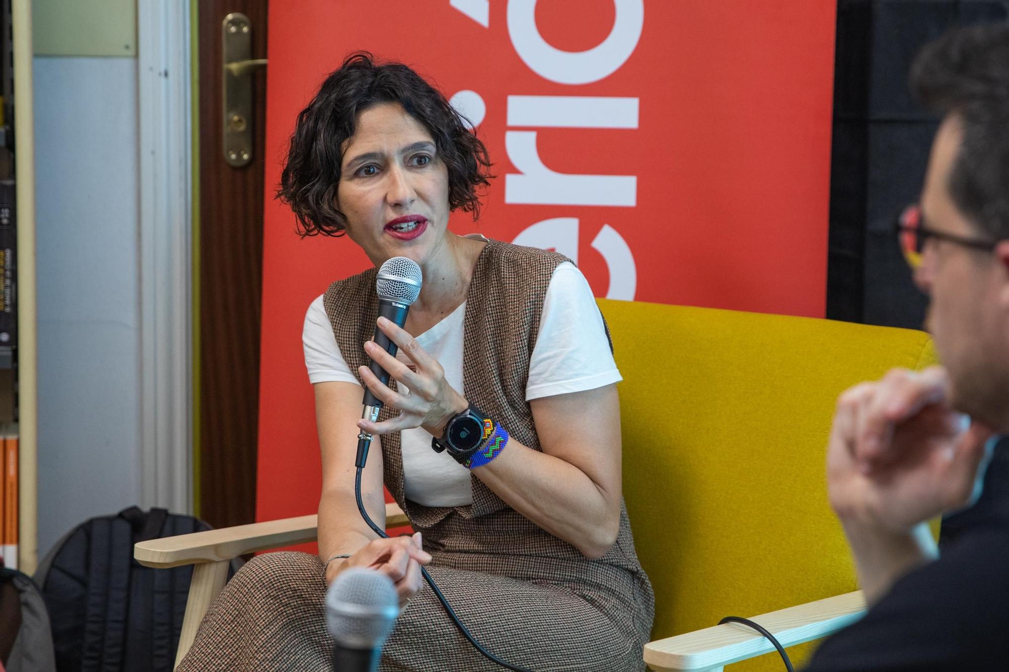 Conversación con la alcaldesa de Santa Coloma, Núria Parlon