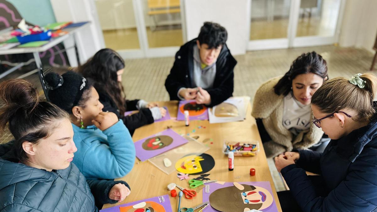 El barrio de Son Gotleu reivindica la diversidad de sus mujeres a través del arte