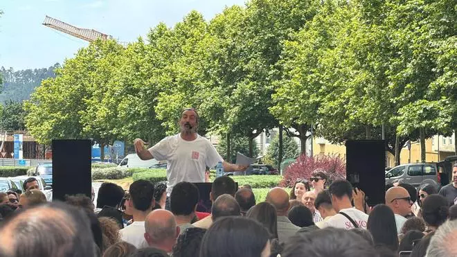 Luis Zahera y Festicultores cierran por todo lo alto las fiestas de Fontiñas