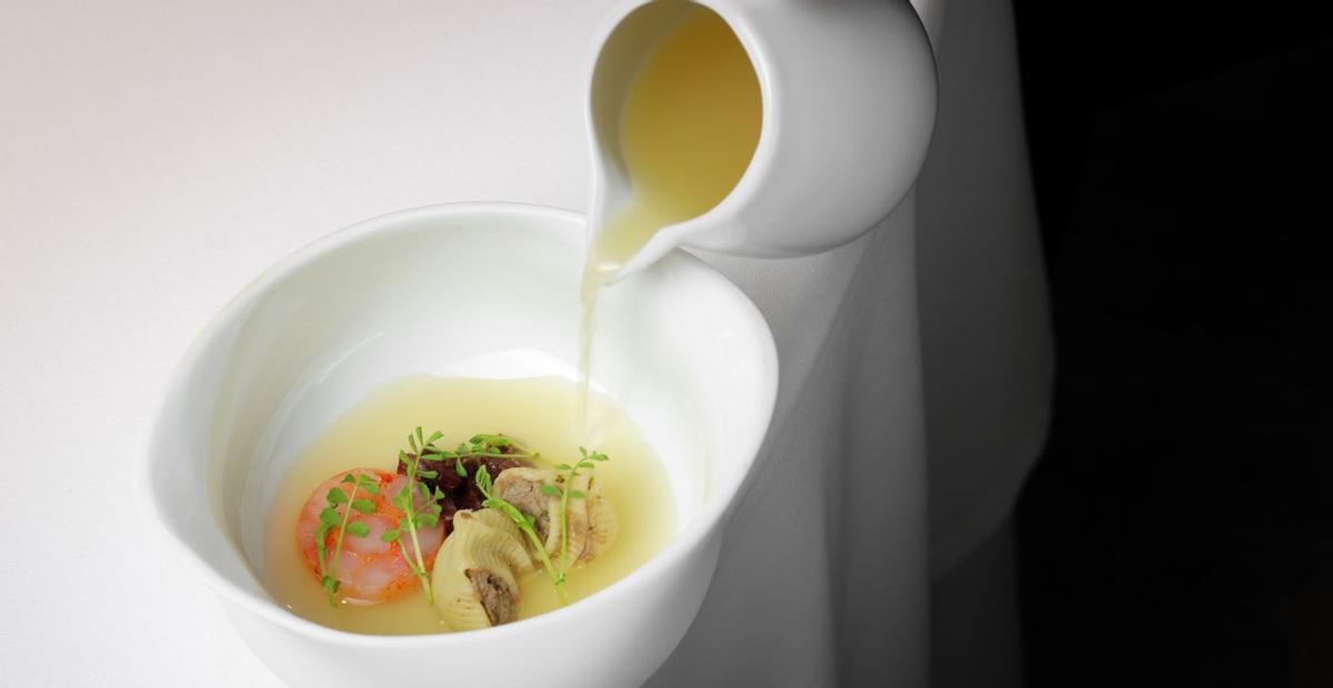 L'escudella de mar i muntanya del restaurant Voramar de Portbou.