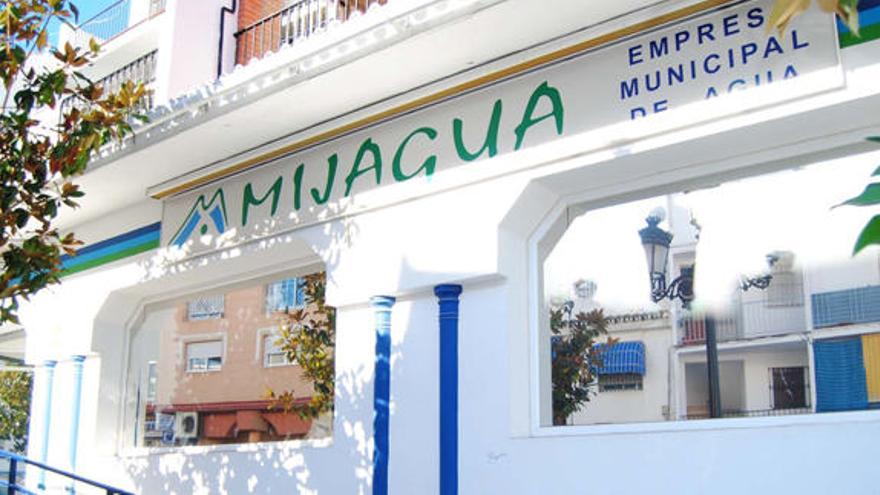 Imagen de la fachada de la sede social de la empresa municipal de agua de Mijas.