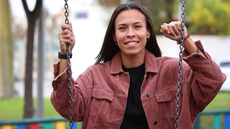 Yannel Alices Correa: &quot;Empecé de delantera, pero no metía un gol y me mandaron a la defensa&quot;