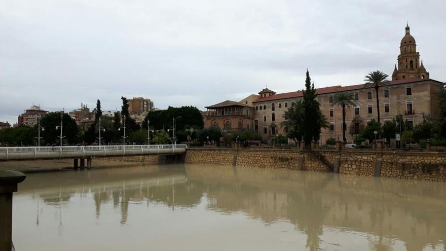 El río Segura a su paso por Murcia.