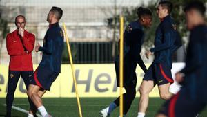 Roberto Martínez, durante una de la sesiones de entrenamiento de Portugal