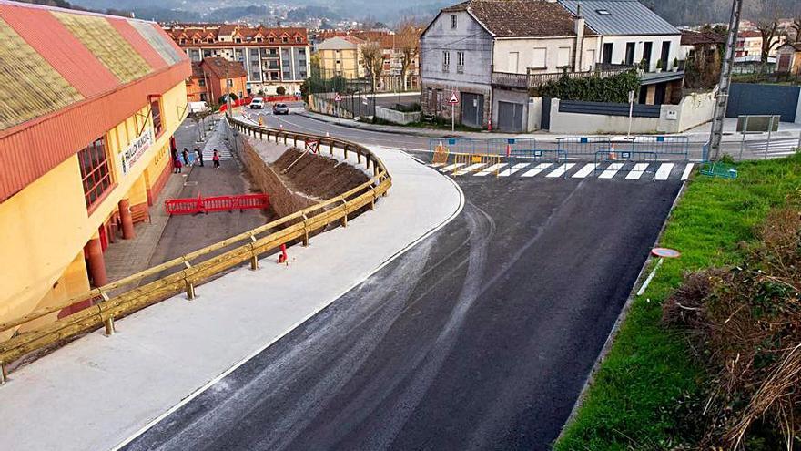 El nuevo itinerario peatonal al Terra de Turonio junto al pabellón.