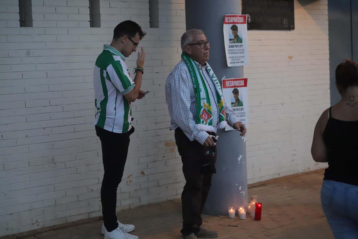 Homenaje a Álvaro Prieto en las puertas de El Arcángel