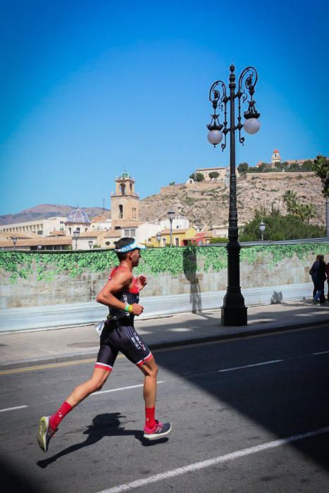 Gustavo Rodríguez y Anna Noguera ganan el Triatlón de Orihuela