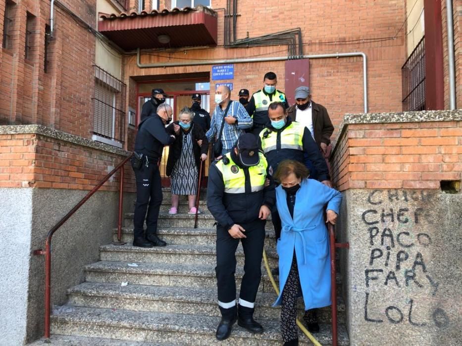 Desalojan un edificio de siete plantas