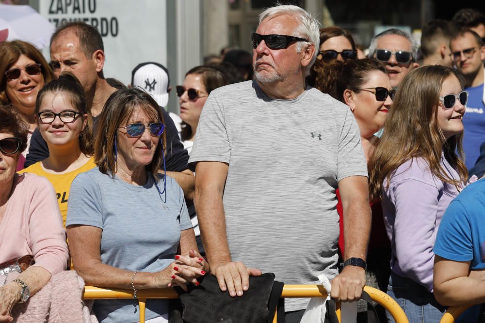 Búscate en la mascletà del 8 de marzo