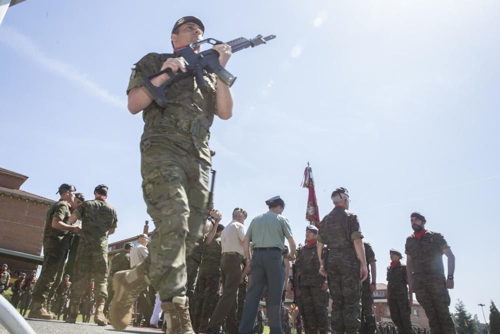 Desfile militar en Cabo Noval