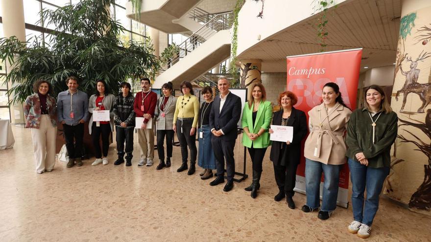 La ceremonia se desarrolló en la Escola de Enxeñaría Forestal .