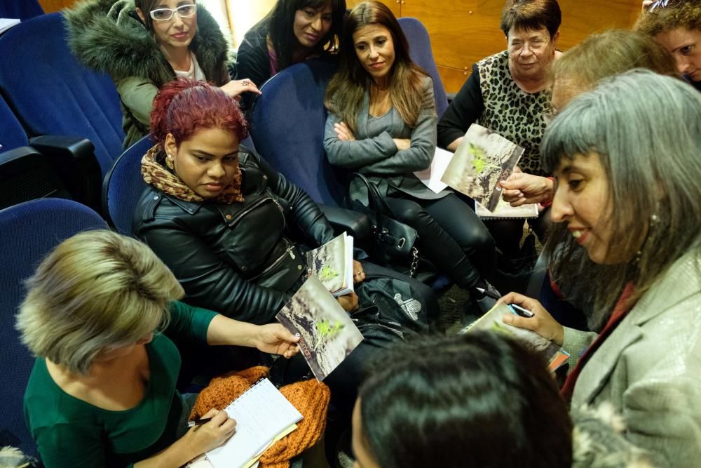 Mujeres directivas comparten sus experiencias en el Club Diario