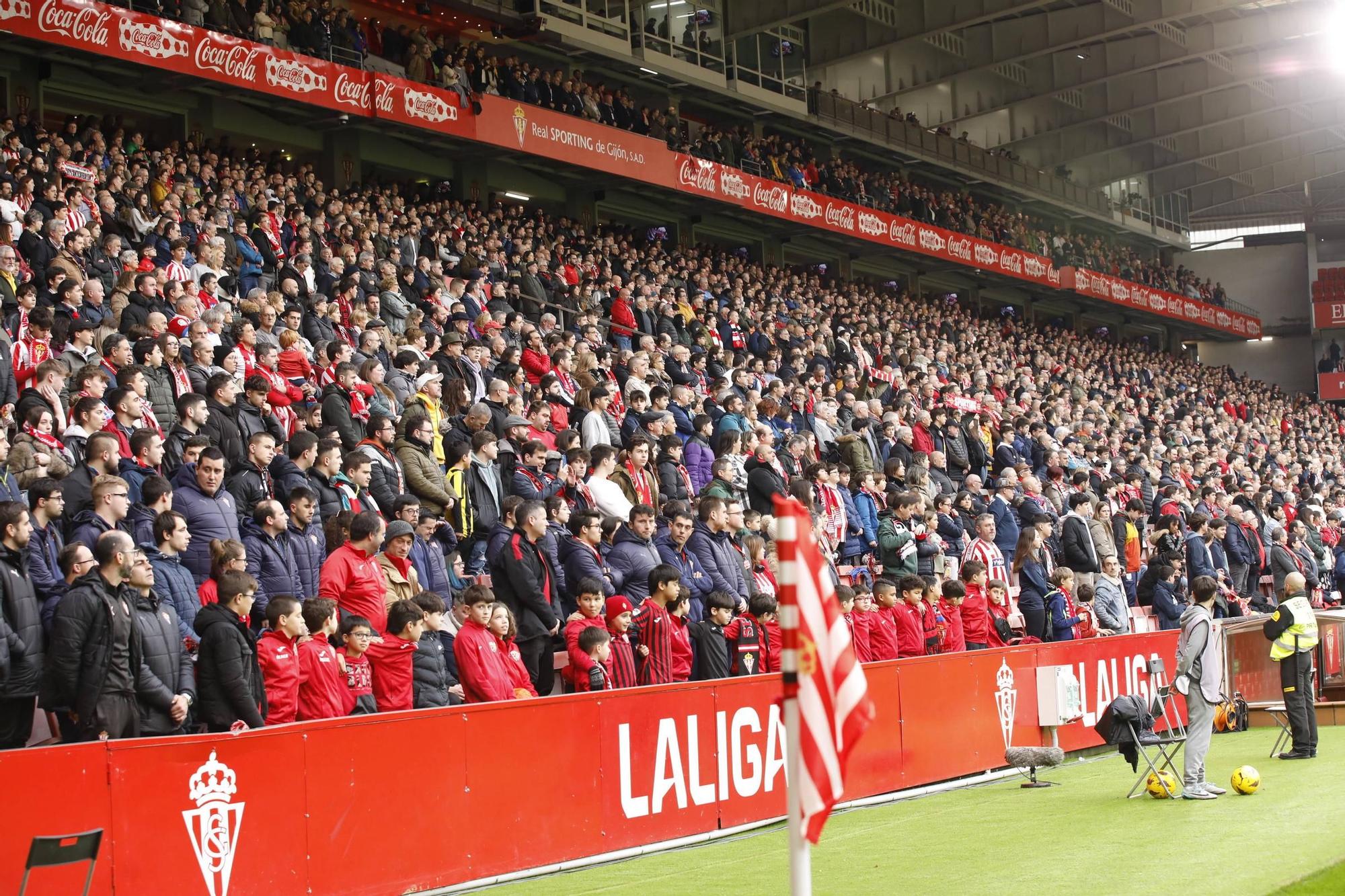 En imágenes: el encuentro entre el Sporting de Gijón y el Huesca