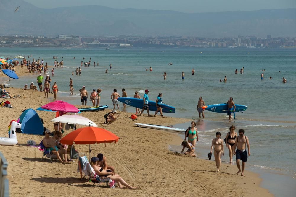 Primer fin de semana de playas abiertas al baño