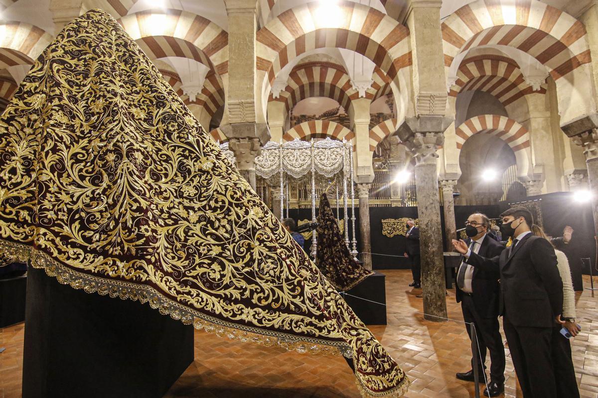 La exposición Arte y cofradías en Córdoba en imágenes