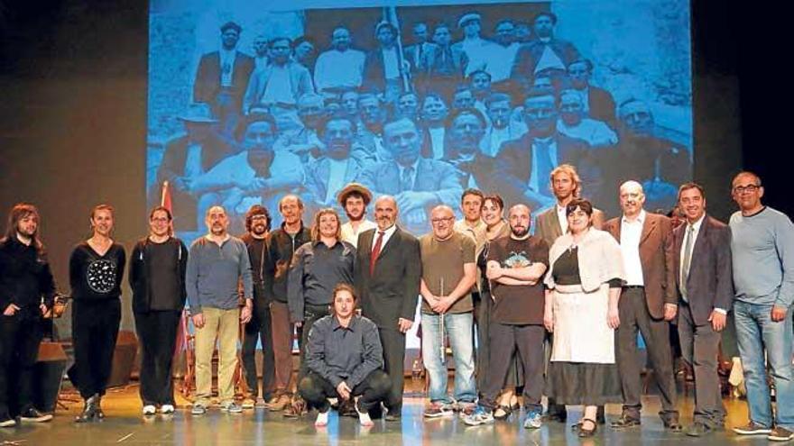 Protagonistas del montaje a representar en el Auditori.