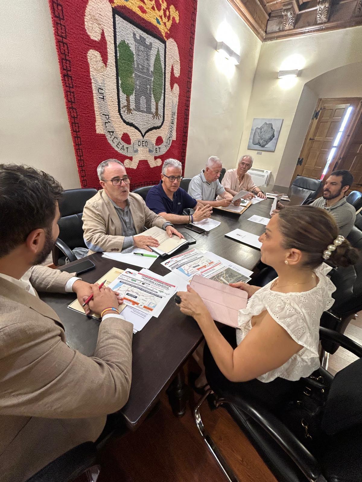 Reunión de trabajo entre el Ayuntamiento de Plasencia y el MSU-Norte.