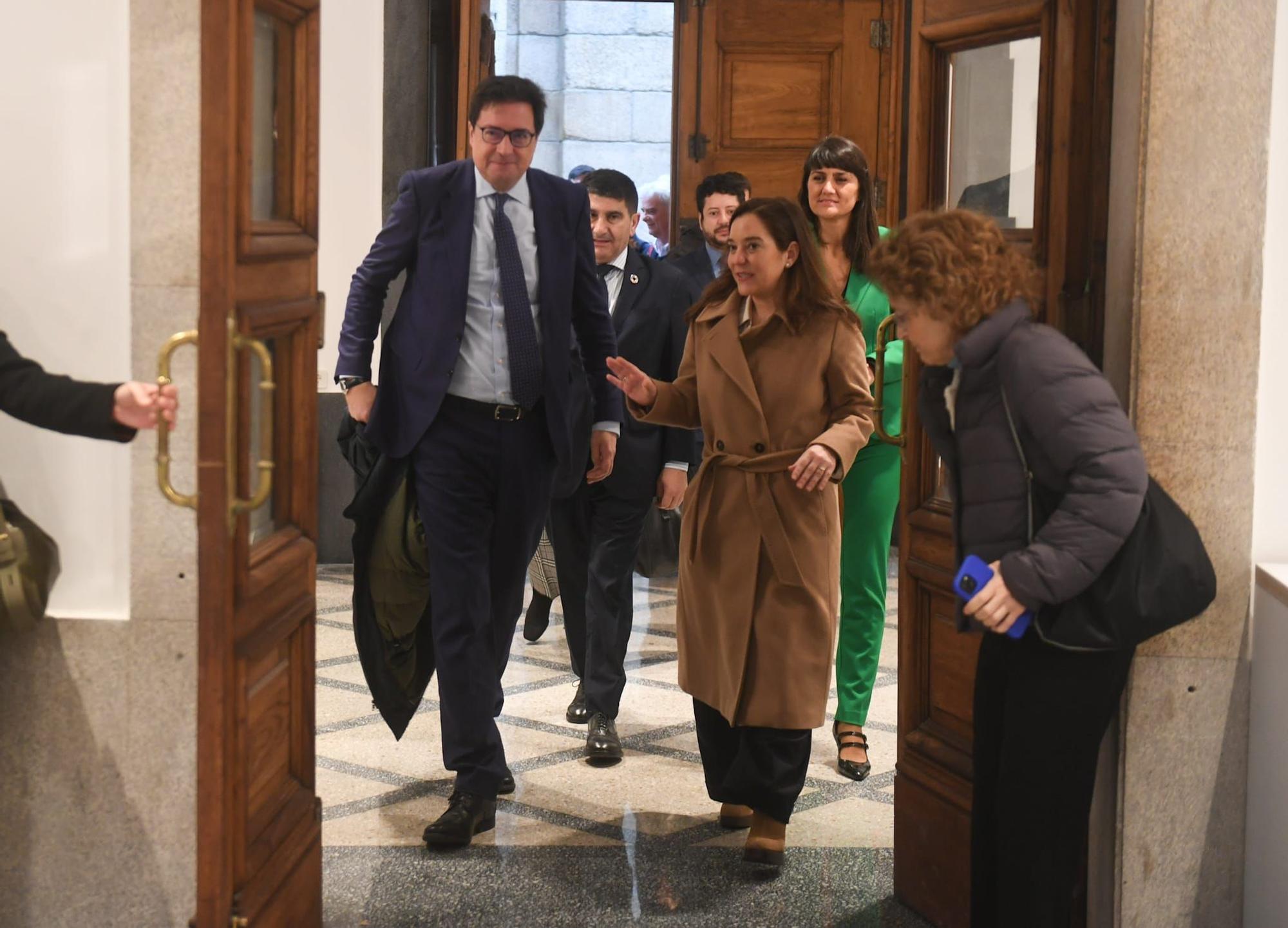 El Ministro para la Transformación Digital visita en A Coruña la sede temporal de la Aesia en Veeduría