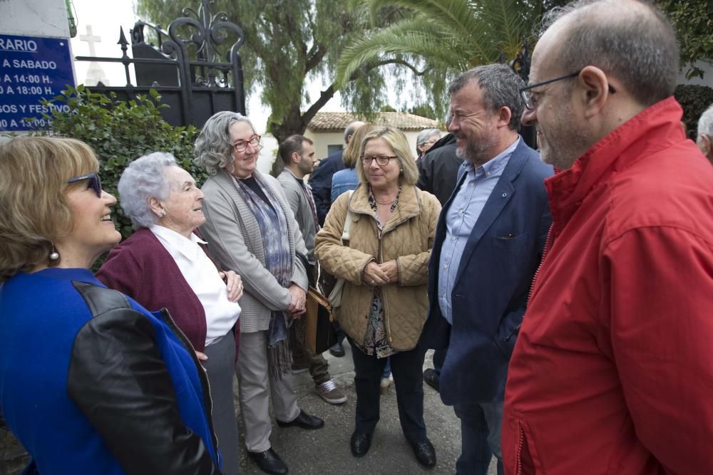 Descubrimiento de la nueva lápida para los fusilad