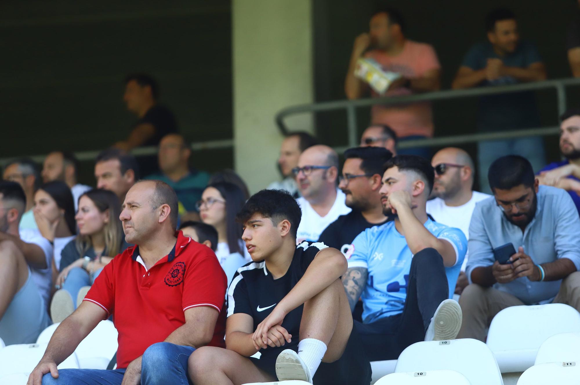 El derbi de play off entre el Córdoba B y el Ciudad de Lucena, en  imágenes