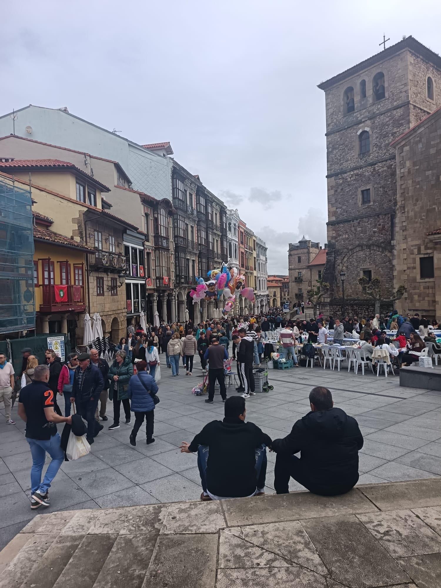 EN IMÁGENES: Avilés desborda con la Comida en la Calle