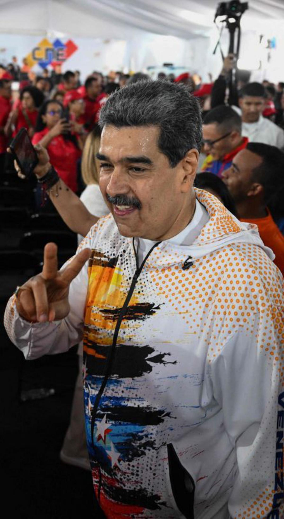 Maduro es prepara la reelecció amb el bloqueig a l’opositora Yoris