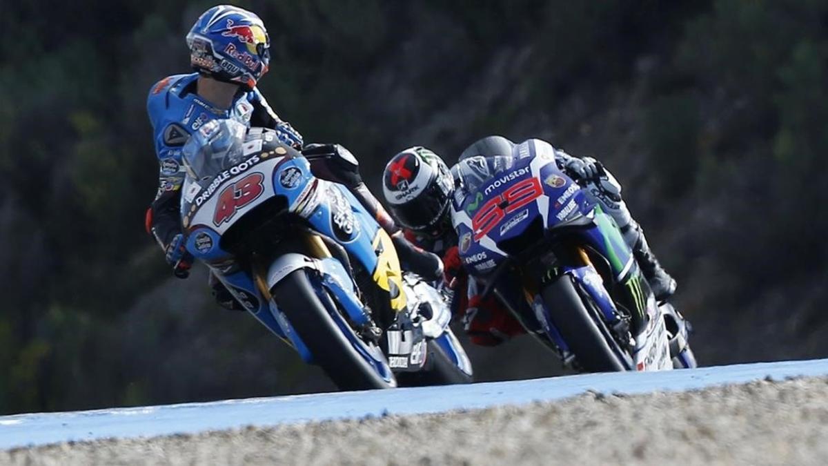 Jorge Lorenzo, por detrás de Jack Miller, este viernes en Jerez.