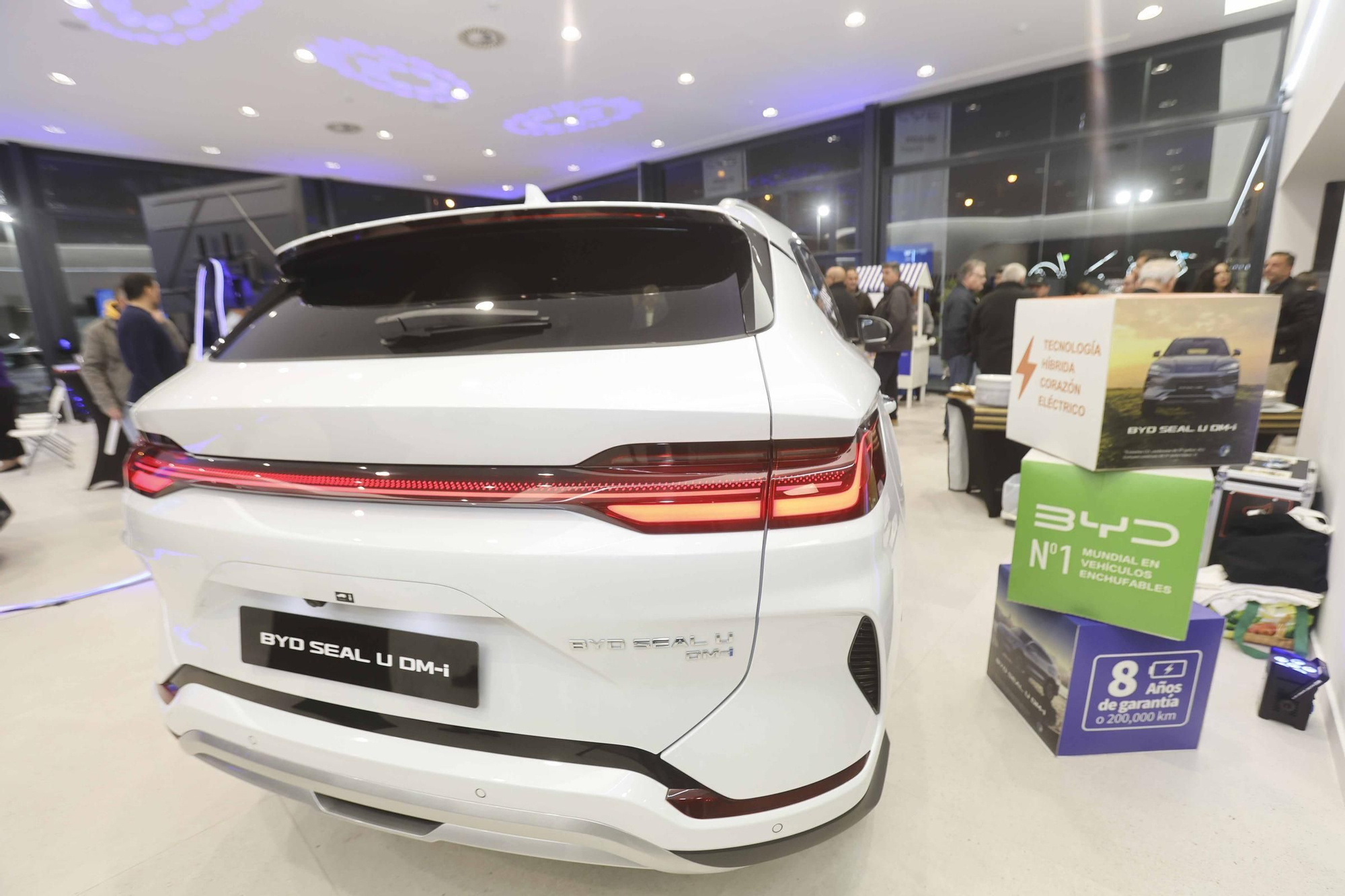 QUADIS Dream inaugura el primer centro BYD en Alicante.