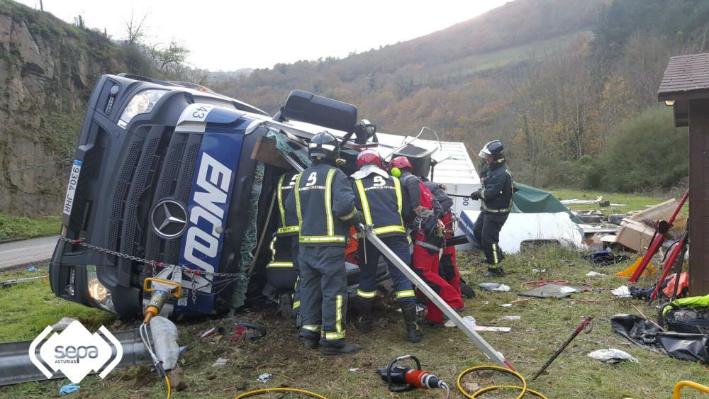 Accidente de tráfico en Cangas del Narcea