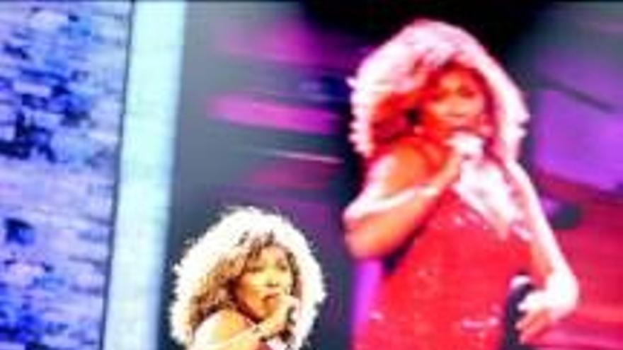 Tina Turner inicia como un huracán la nueva gira