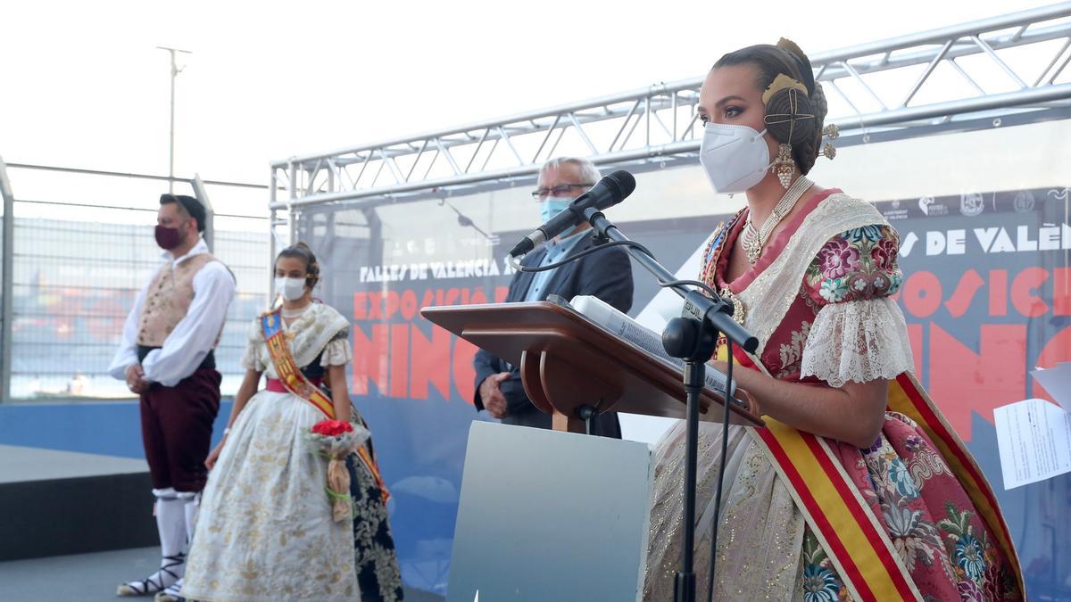 La fallera mayor, durante su discurso.