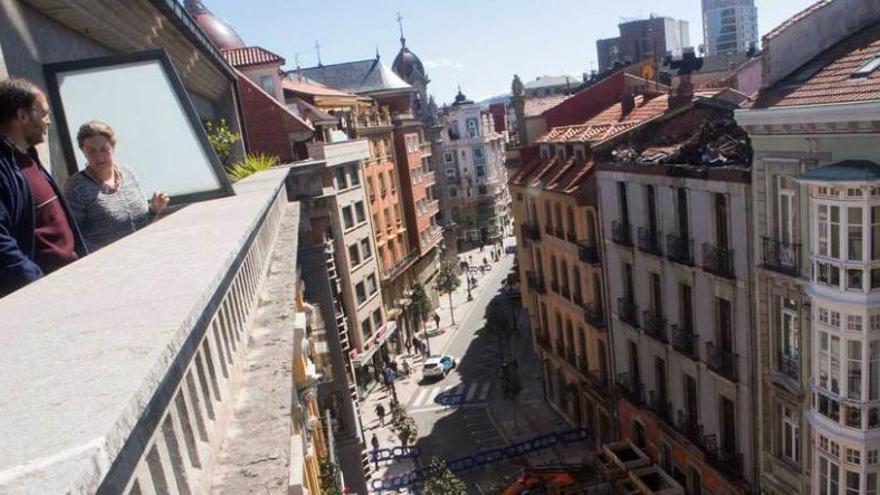 Vista de la calle Melquíades Álvarez desde la azotea del número 24. miki lópez