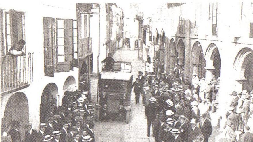La Rúa do Vilar en 1920.